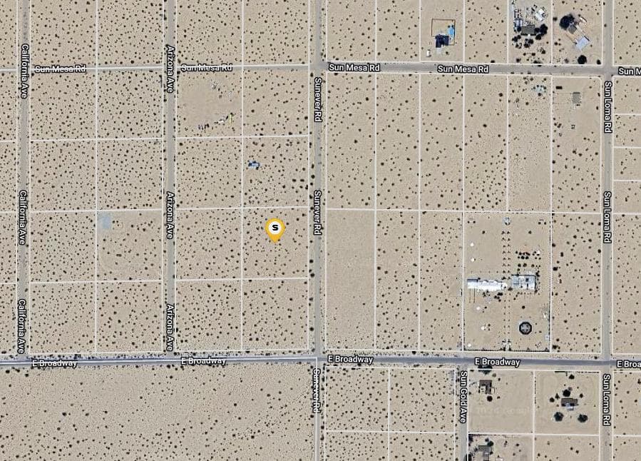 Sunever Ave., Joshua Tree