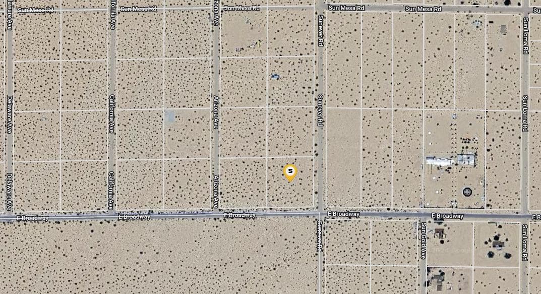 Sunever Ave., Joshua Tree
